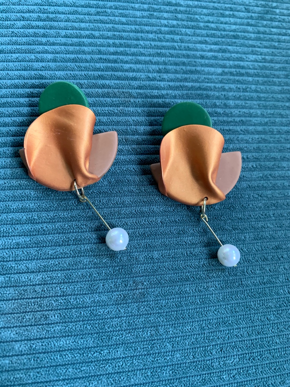 Contemporary Mixed-Color Floral Drop Earrings - Green, Copper & Taupe